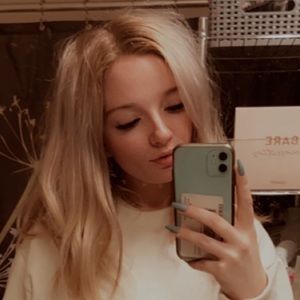 Meet your Posher, Tori